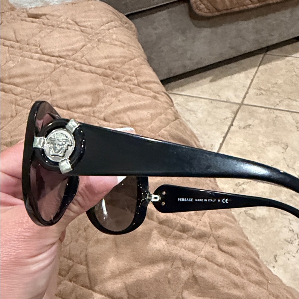 Versace Black Oversized Sunglasses - Picture 2 of 5